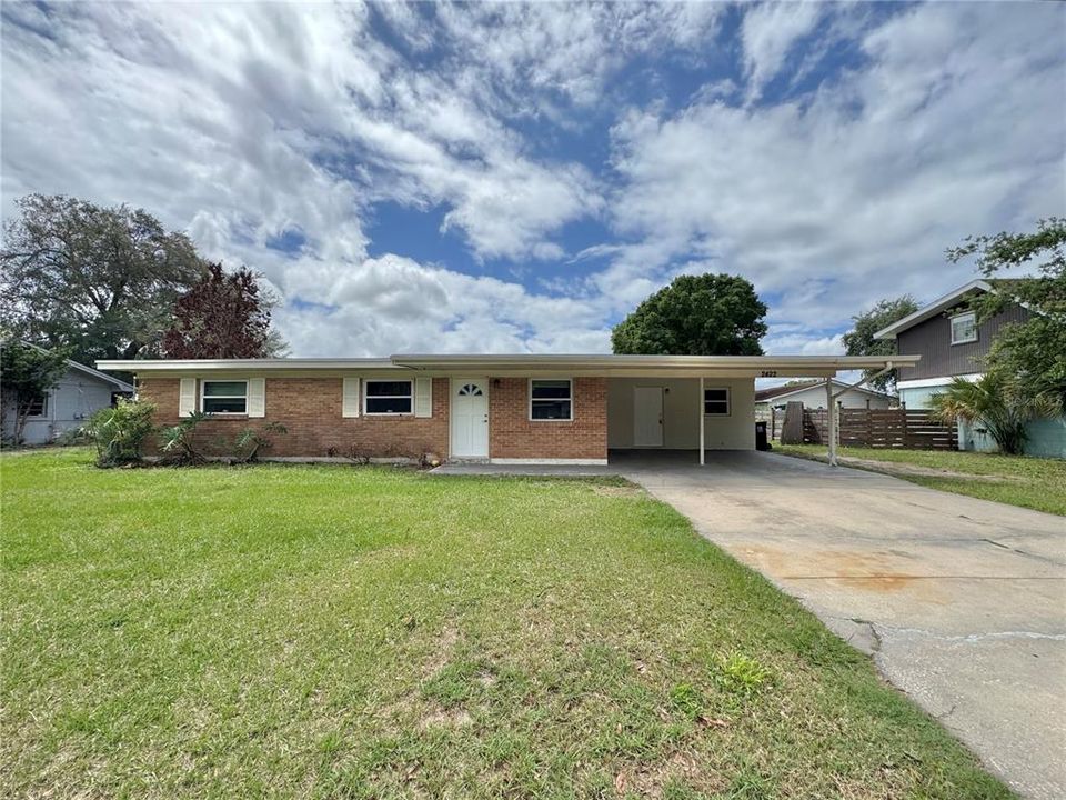 Recently Rented: $1,650 (3 beds, 2 baths, 1266 Square Feet)