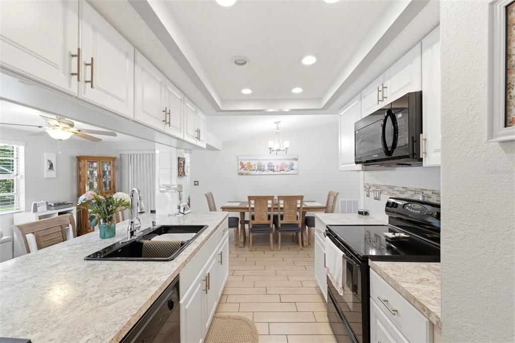 For Sale: $240,000 (3 beds, 2 baths, 1413 Square Feet)