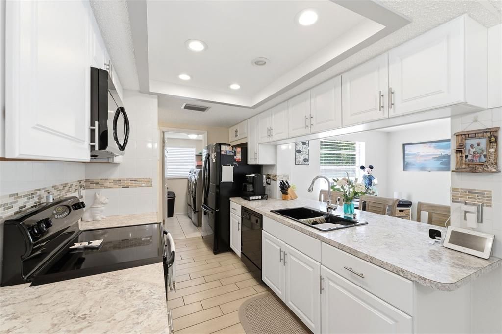 For Sale: $240,000 (3 beds, 2 baths, 1413 Square Feet)