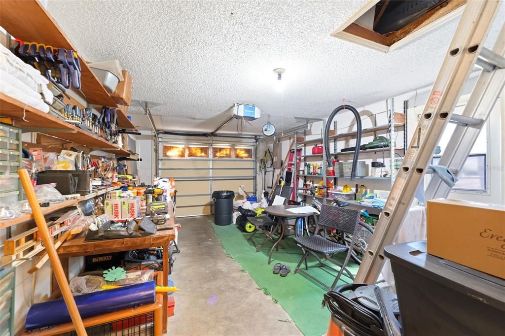For Sale: $240,000 (3 beds, 2 baths, 1413 Square Feet)