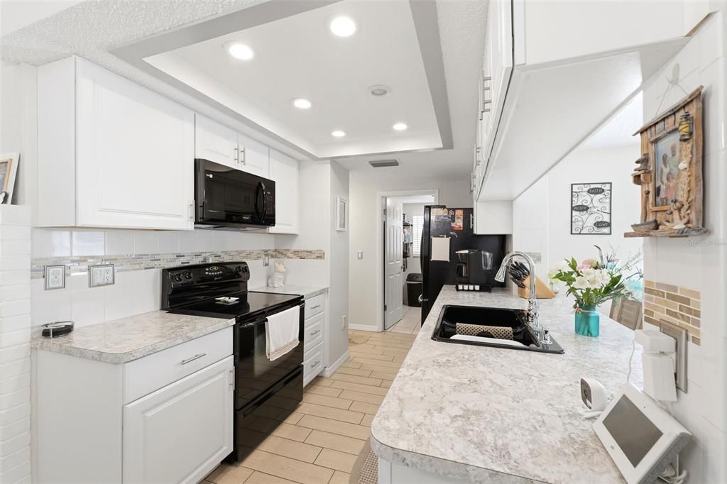 For Sale: $240,000 (3 beds, 2 baths, 1413 Square Feet)