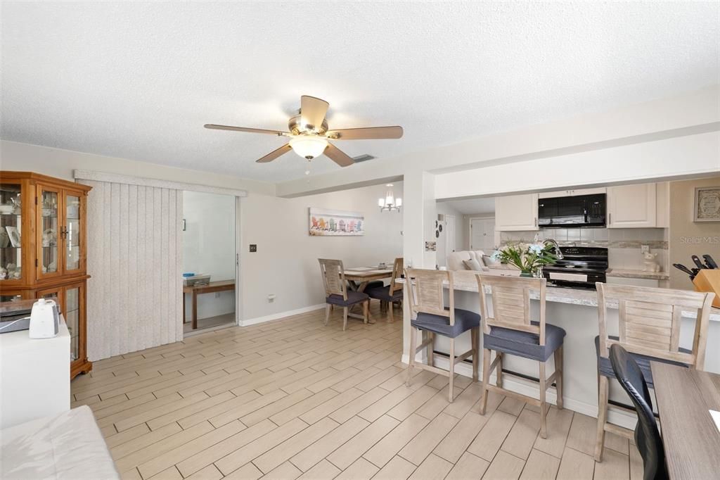 For Sale: $240,000 (3 beds, 2 baths, 1413 Square Feet)