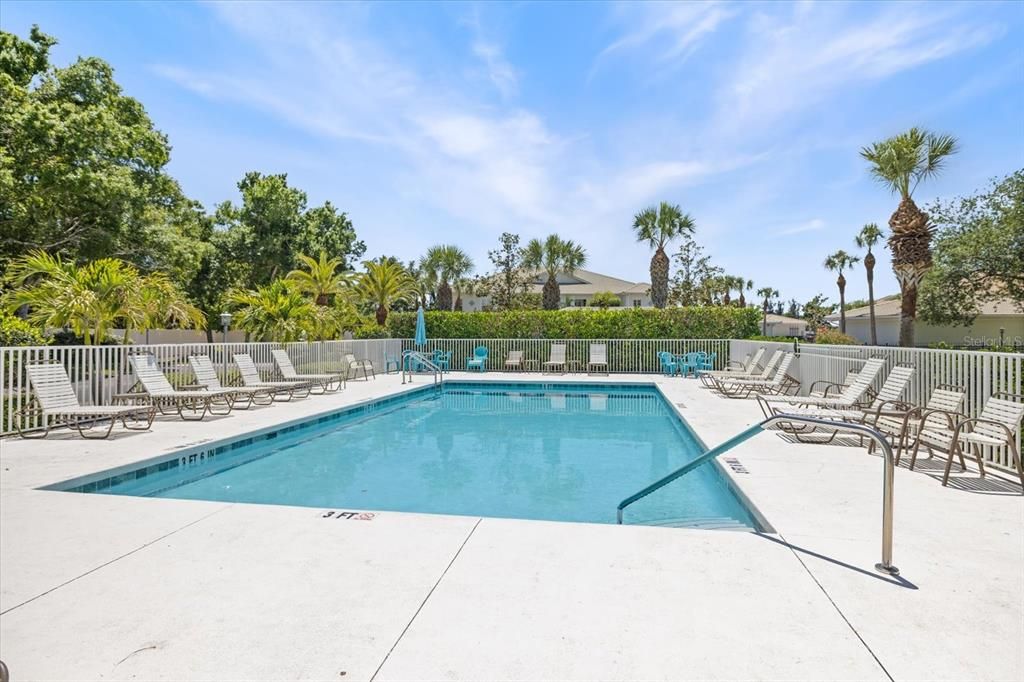 For Sale: $230,000 (2 beds, 2 baths, 1151 Square Feet)