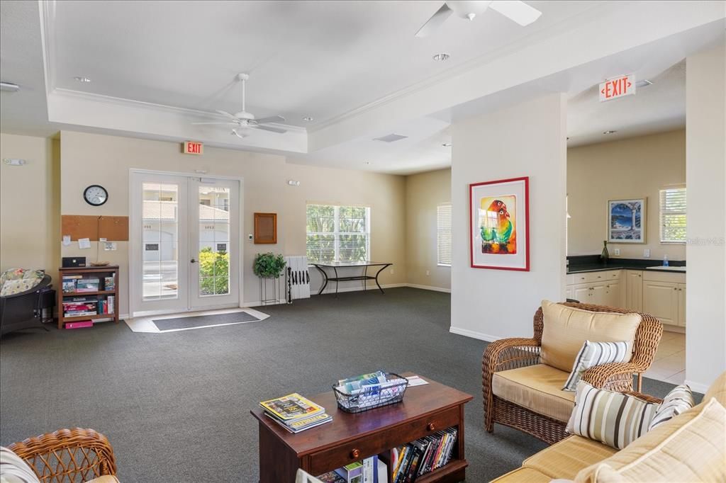 For Sale: $230,000 (2 beds, 2 baths, 1151 Square Feet)