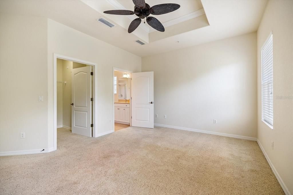 For Sale: $230,000 (2 beds, 2 baths, 1151 Square Feet)