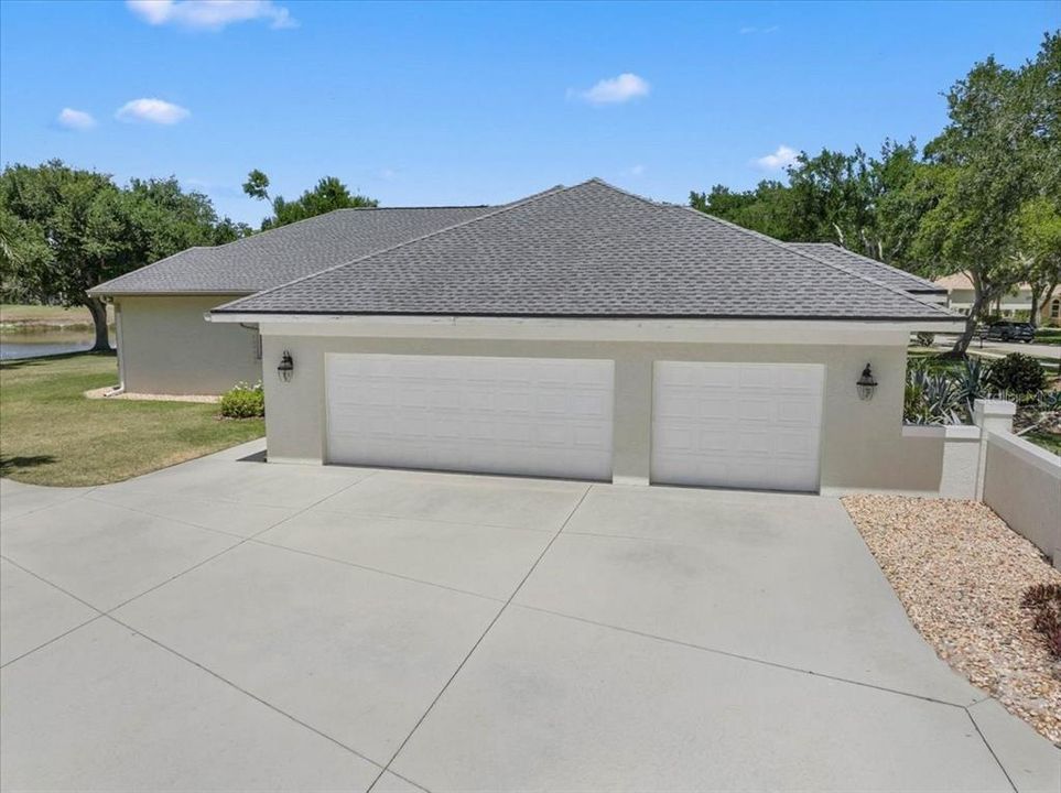 Active With Contract: $899,900 (4 beds, 3 baths, 3304 Square Feet)