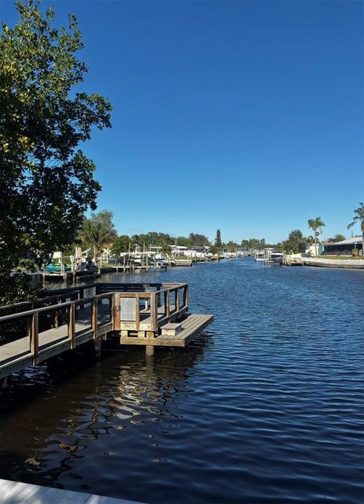 For Rent: $1,620 (2 beds, 1 baths, 915 Square Feet)