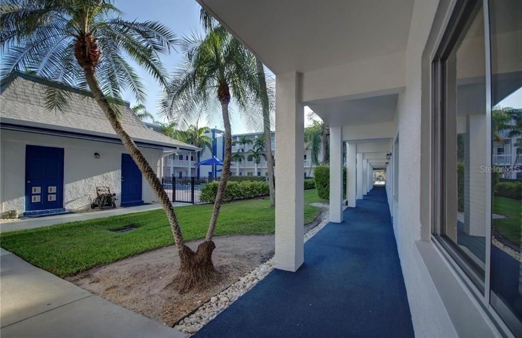 For Rent: $1,620 (2 beds, 1 baths, 915 Square Feet)