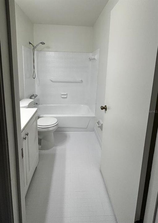 For Rent: $1,620 (2 beds, 1 baths, 915 Square Feet)
