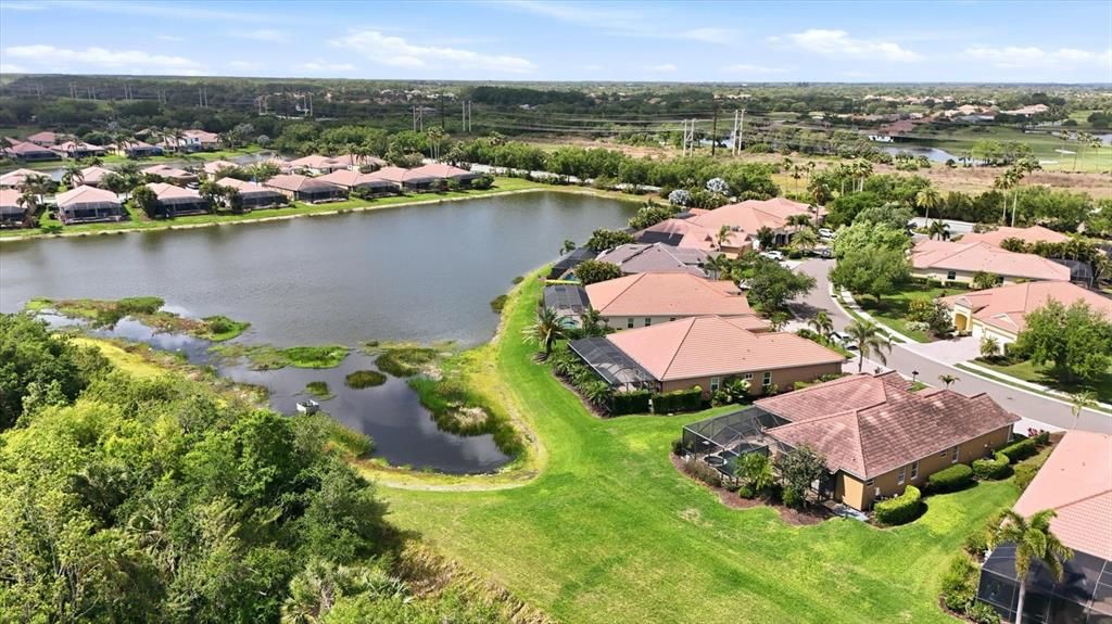 Activo con contrato: $774,900 (4 camas, 3 baños, 2195 Pies cuadrados)