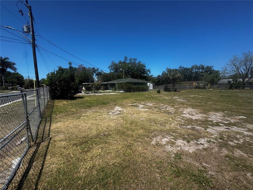 For Rent: $2,500 (4 beds, 2 baths, 1365 Square Feet)