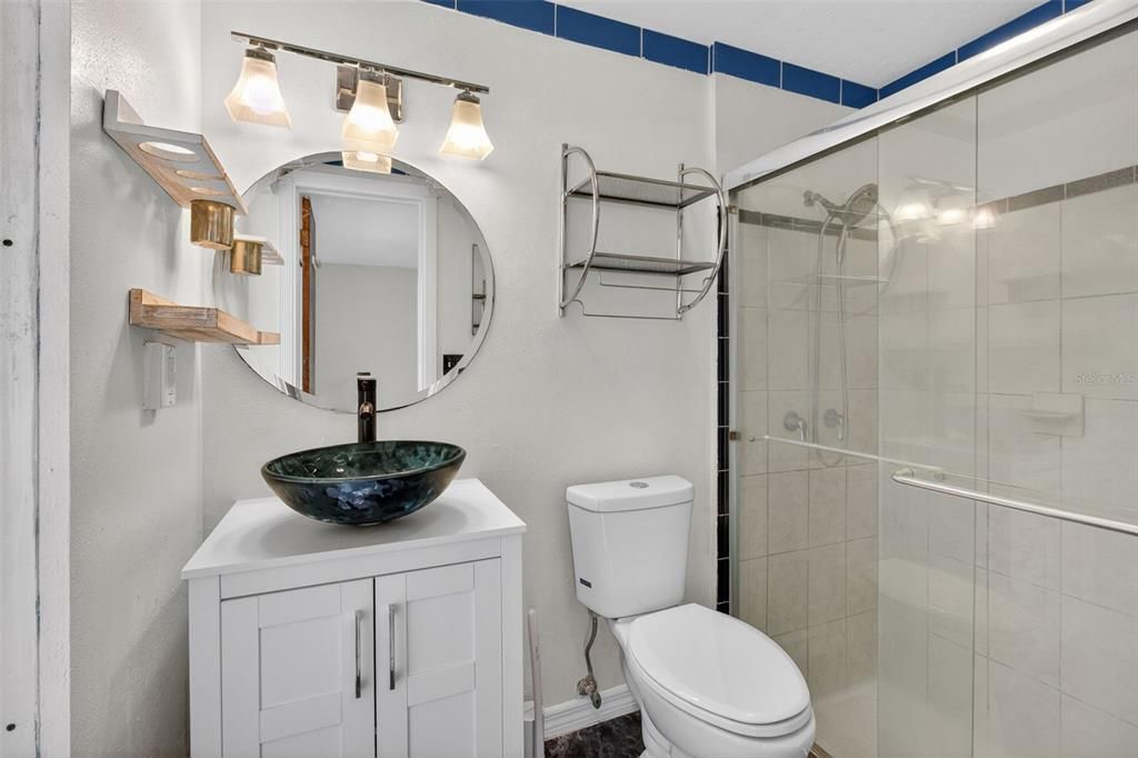 Activo con contrato: $215,000 (2 camas, 2 baños, 1289 Pies cuadrados)