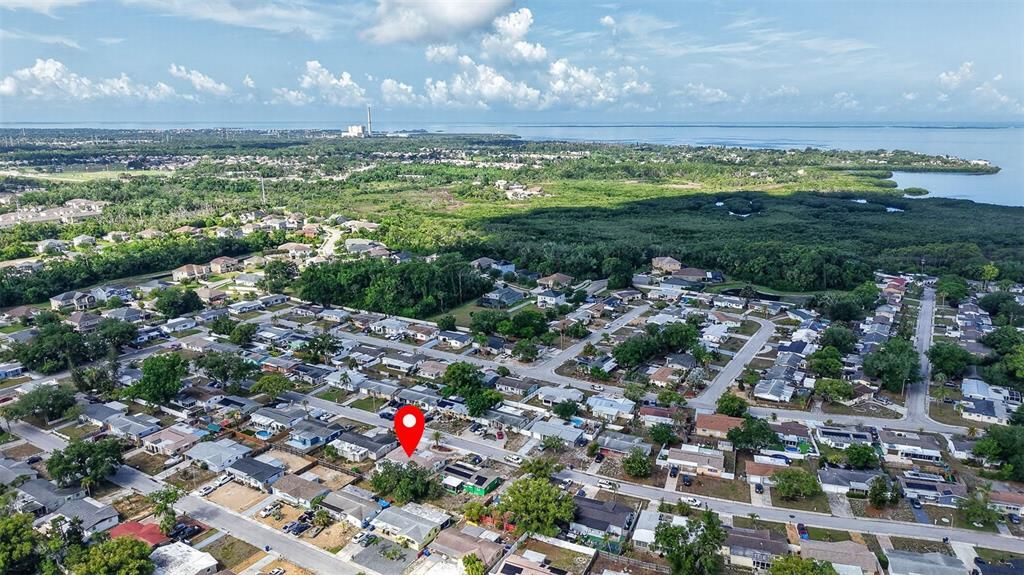 Activo con contrato: $215,000 (2 camas, 2 baños, 1289 Pies cuadrados)