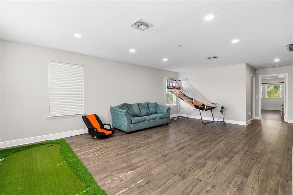 For Sale: $539,000 (5 beds, 2 baths, 3467 Square Feet)