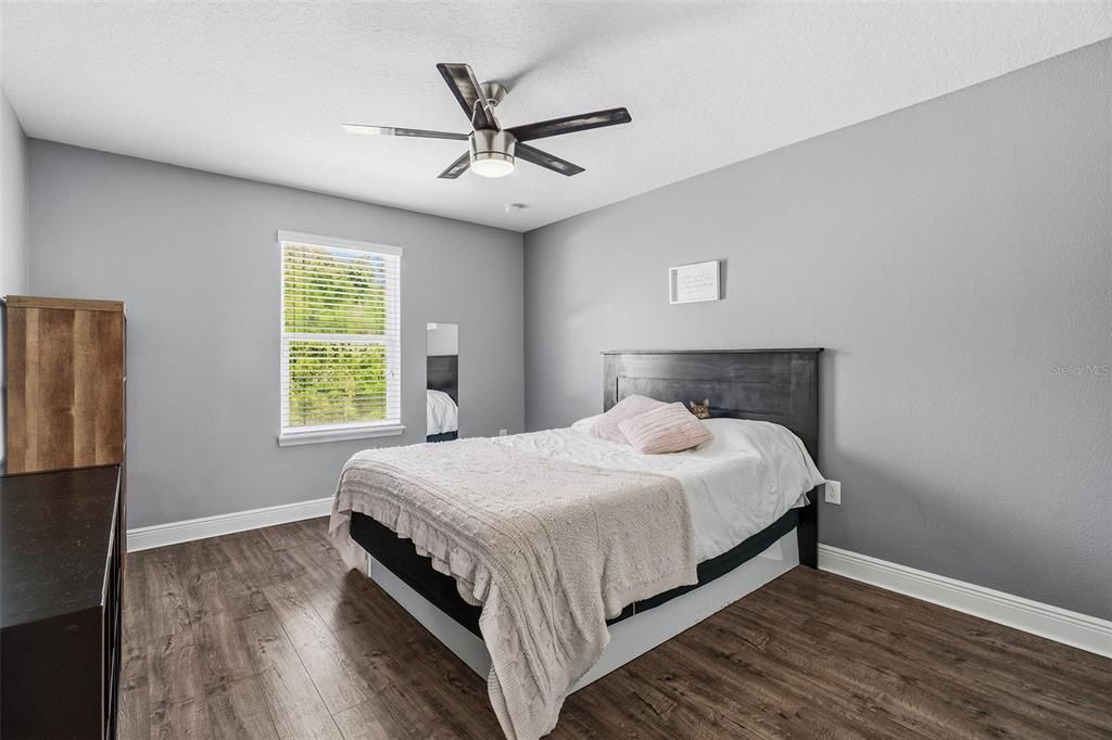 For Sale: $539,000 (5 beds, 2 baths, 3467 Square Feet)
