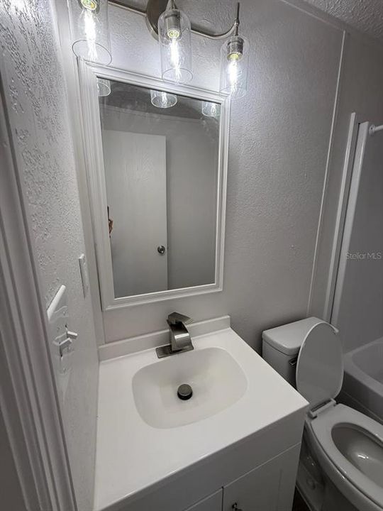 For Sale: $189,900 (3 beds, 2 baths, 1216 Square Feet)