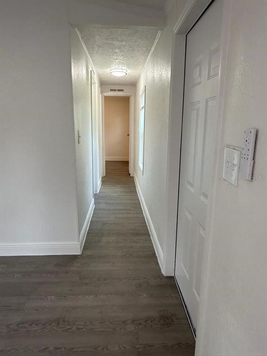 For Sale: $189,900 (3 beds, 2 baths, 1216 Square Feet)