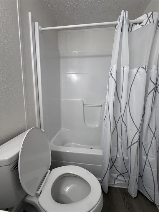 For Sale: $189,900 (3 beds, 2 baths, 1216 Square Feet)