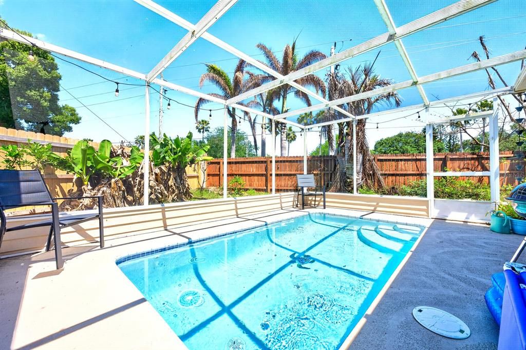 For Sale: $470,000 (3 beds, 2 baths, 1991 Square Feet)