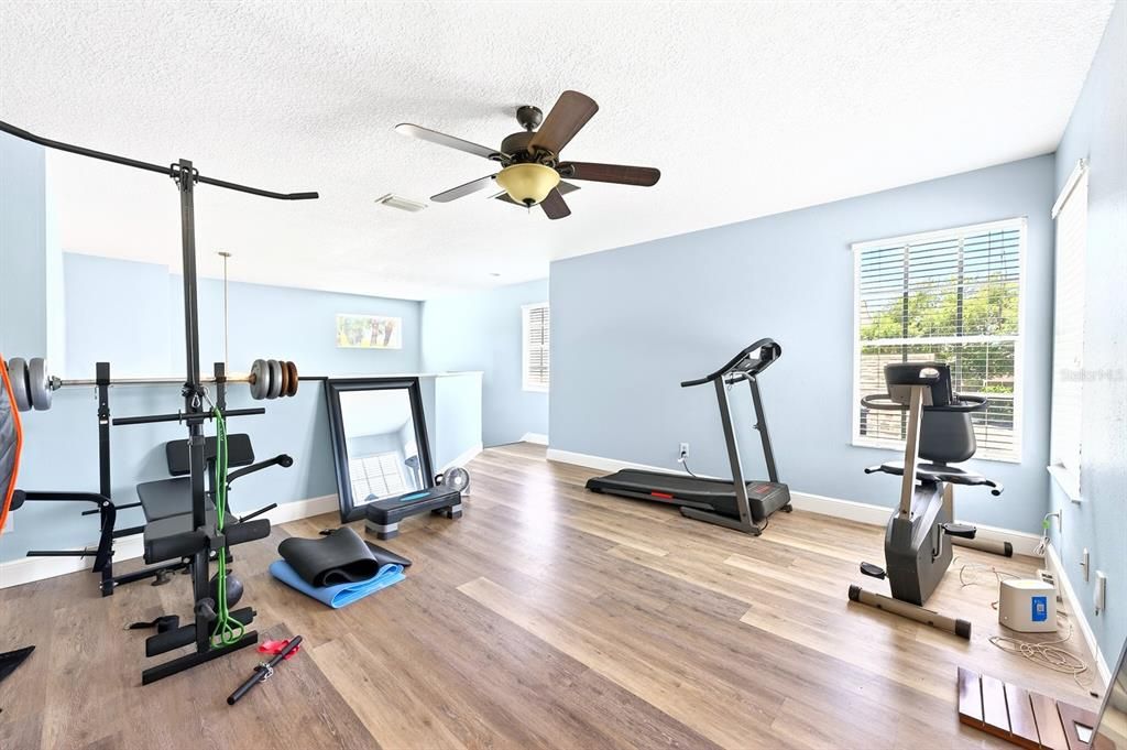 For Sale: $470,000 (3 beds, 2 baths, 1991 Square Feet)