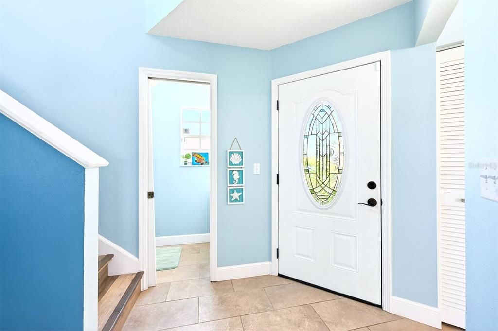 For Sale: $470,000 (3 beds, 2 baths, 1991 Square Feet)