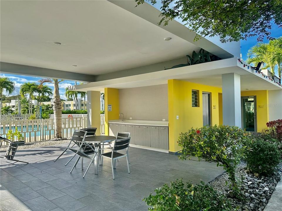 Active With Contract: $230,000 (32 beds, 2 baths, 0 Square Feet)