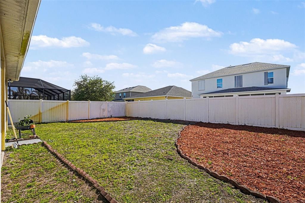 For Sale: $499,000 (5 beds, 3 baths, 2986 Square Feet)