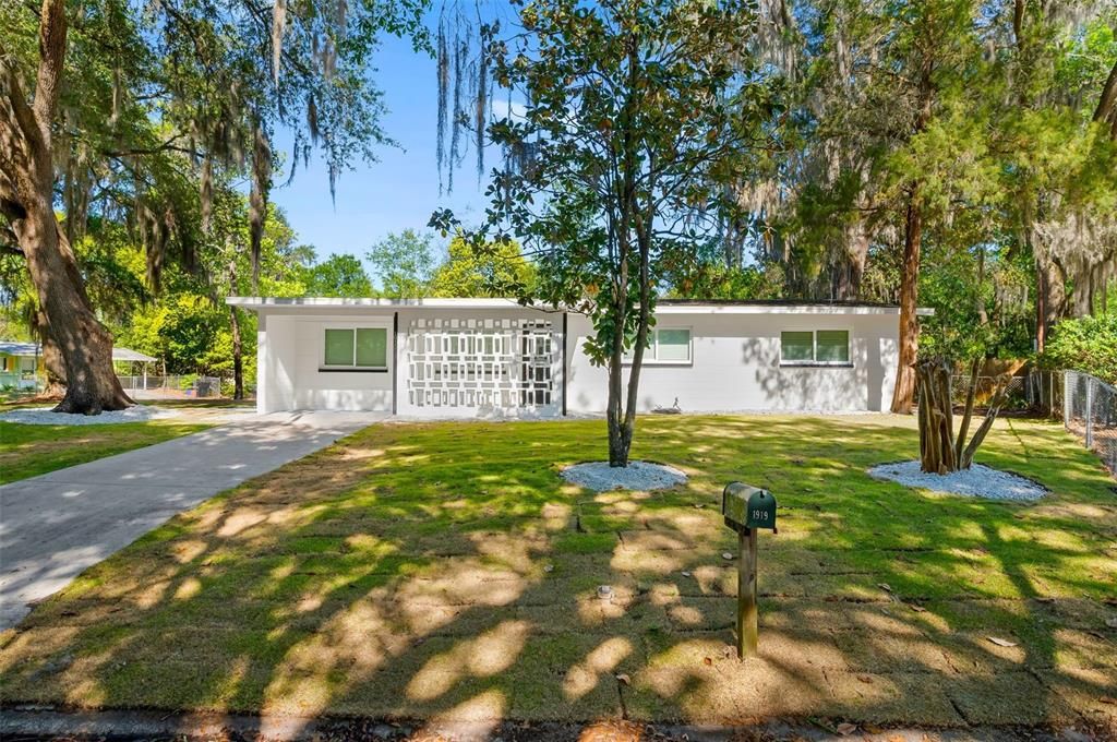 En Venta: $234,725 (3 camas, 2 baños, 1085 Pies cuadrados)