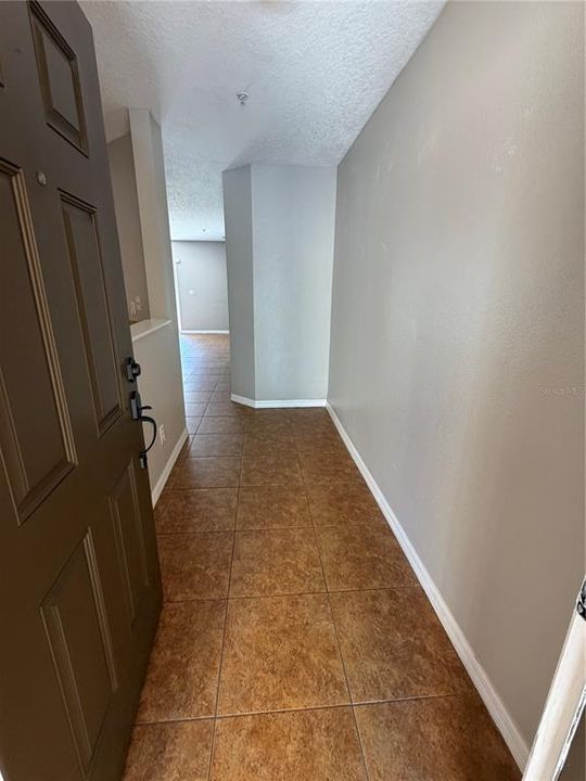 Activo con contrato: $2,000 (3 camas, 2 baños, 1518 Pies cuadrados)
