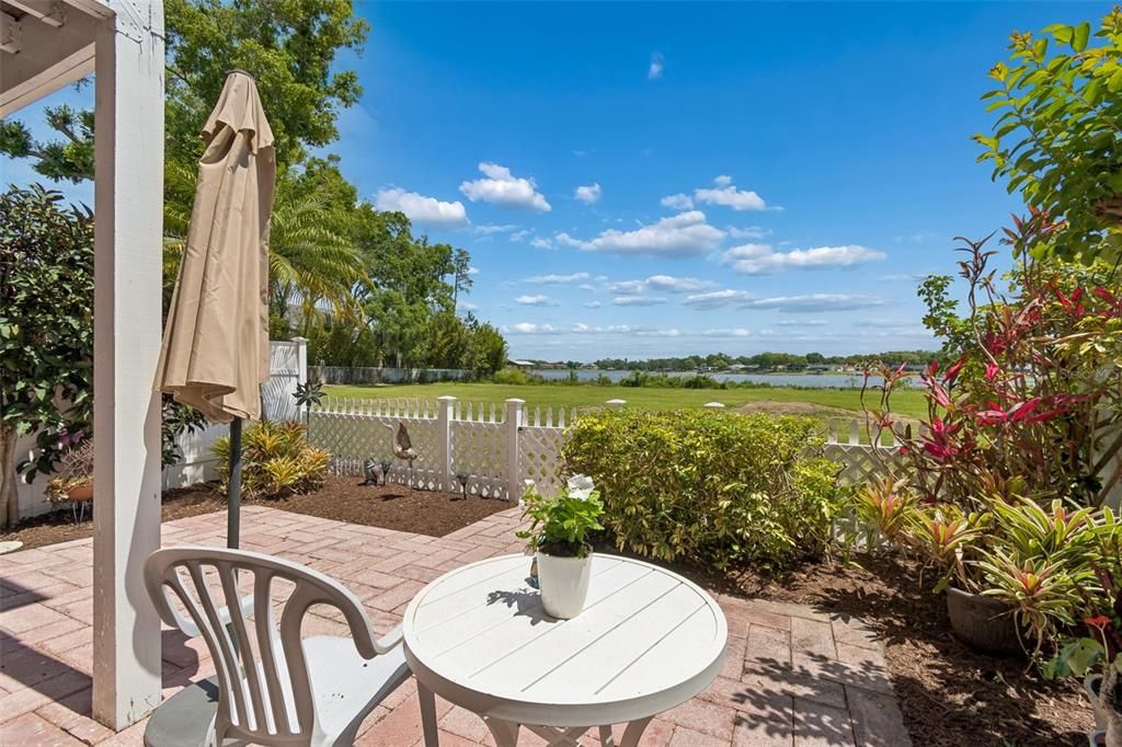 For Sale: $219,900 (2 beds, 1 baths, 1015 Square Feet)