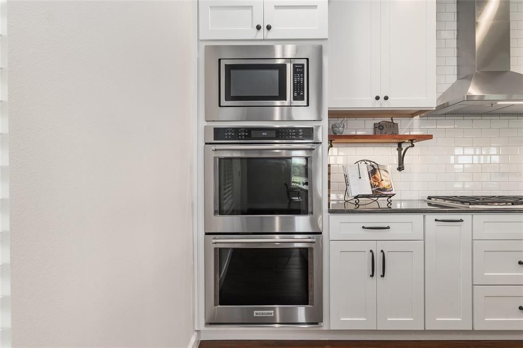 For Sale: $1,199,900 (5 beds, 3 baths, 2590 Square Feet)
