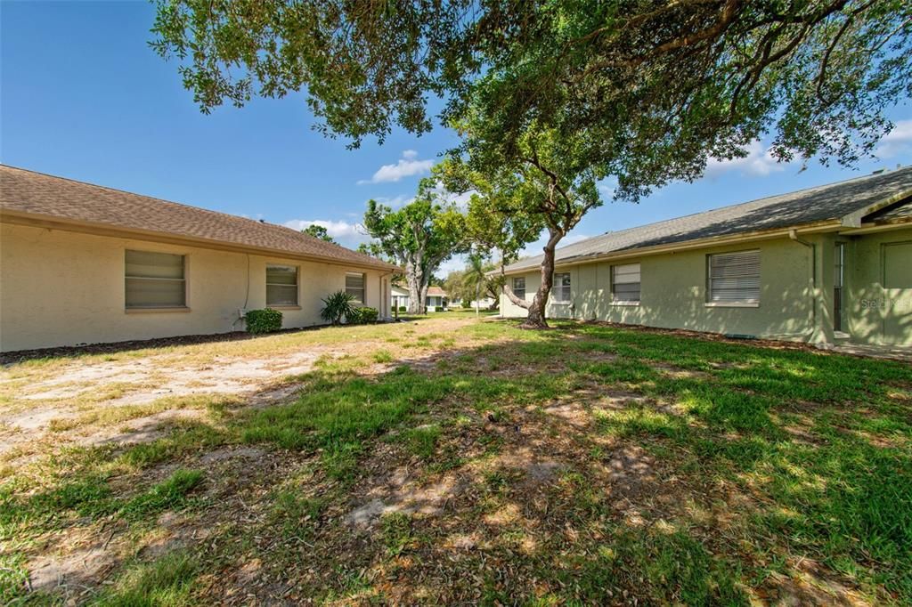 Activo con contrato: $119,900 (2 camas, 2 baños, 984 Pies cuadrados)
