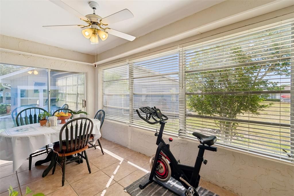 Activo con contrato: $119,900 (2 camas, 2 baños, 984 Pies cuadrados)