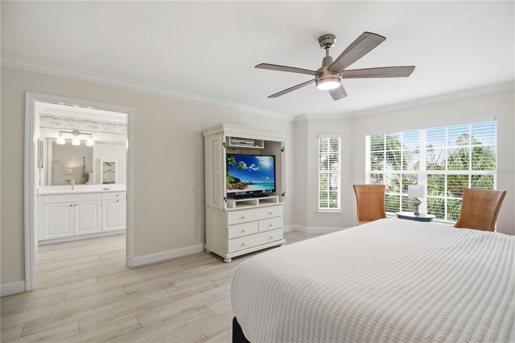 For Sale: $1,500,000 (3 beds, 3 baths, 2020 Square Feet)