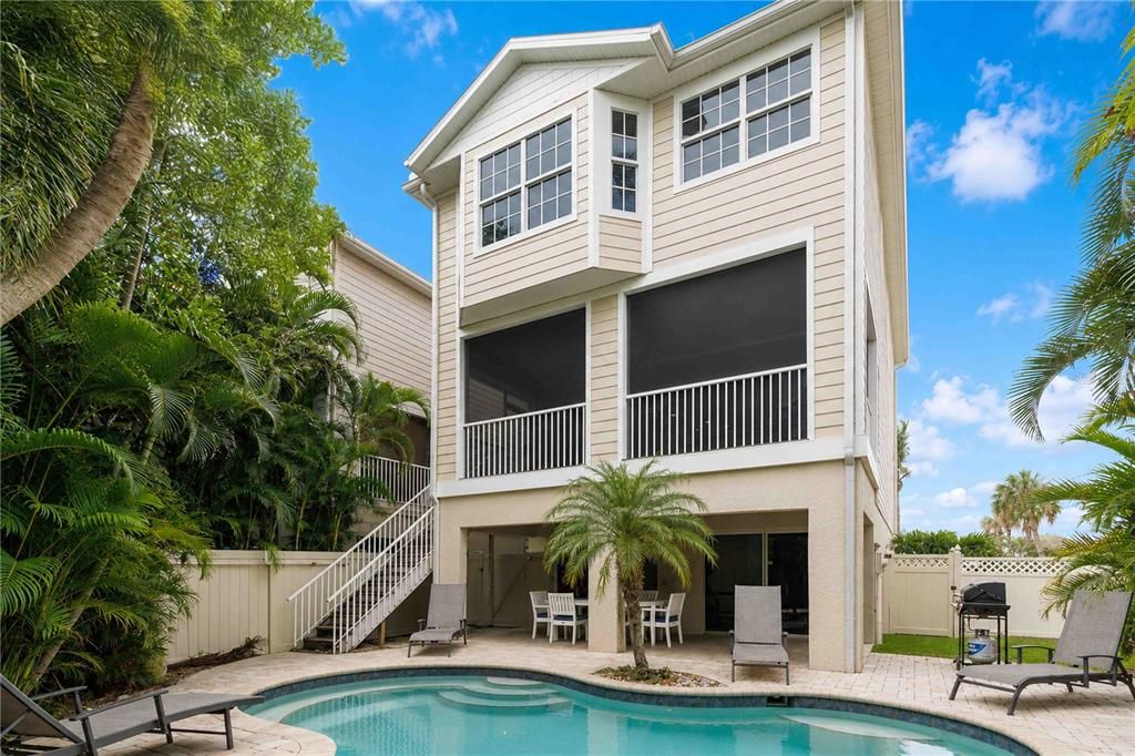 For Sale: $1,500,000 (3 beds, 3 baths, 2020 Square Feet)