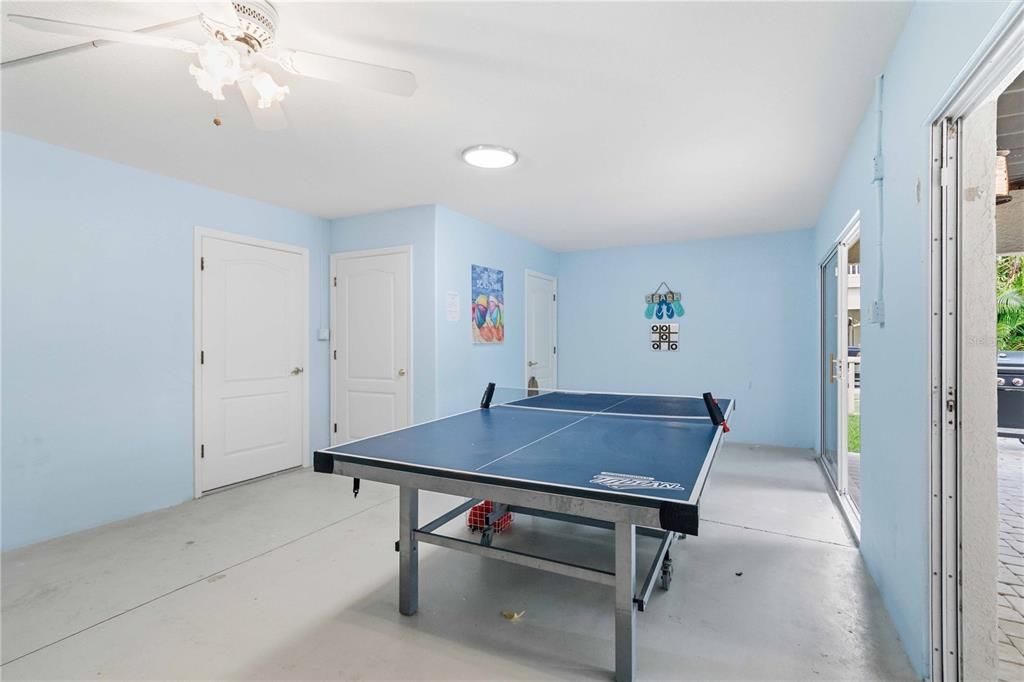 For Sale: $1,500,000 (3 beds, 3 baths, 2020 Square Feet)