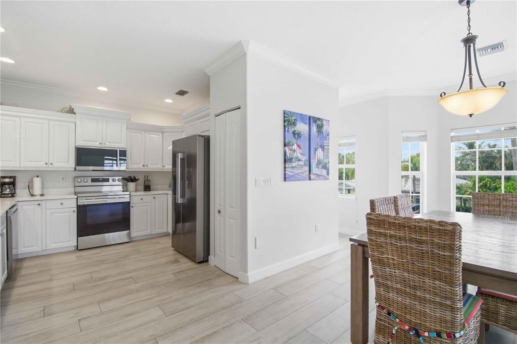 For Sale: $1,500,000 (3 beds, 3 baths, 2020 Square Feet)