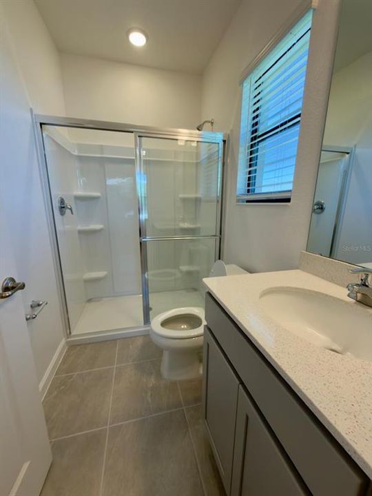 En Venta: $895,000 (5 camas, 5 baños, 2278 Pies cuadrados)
