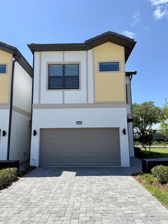 En Venta: $895,000 (5 camas, 5 baños, 2278 Pies cuadrados)