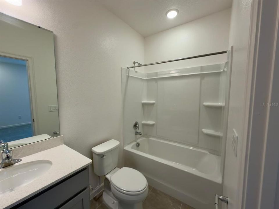 En Venta: $895,000 (5 camas, 5 baños, 2278 Pies cuadrados)