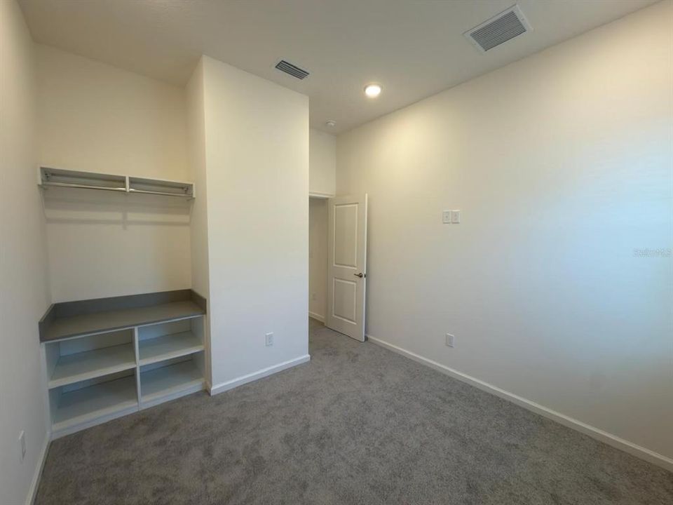 En Venta: $895,000 (5 camas, 5 baños, 2278 Pies cuadrados)