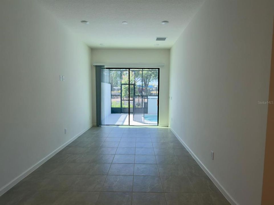 En Venta: $895,000 (5 camas, 5 baños, 2278 Pies cuadrados)