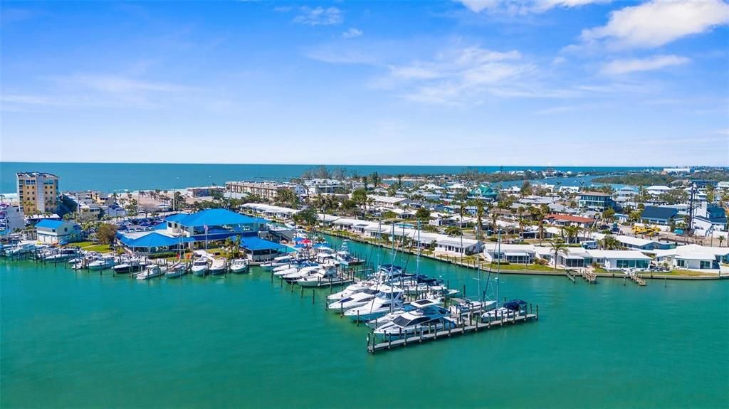 For Sale: $675,000 (2 beds, 2 baths, 1208 Square Feet)