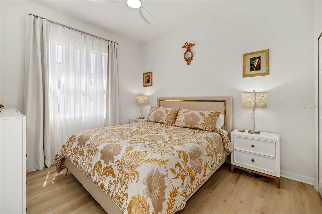 Active With Contract: $569,000 (3 beds, 2 baths, 2142 Square Feet)