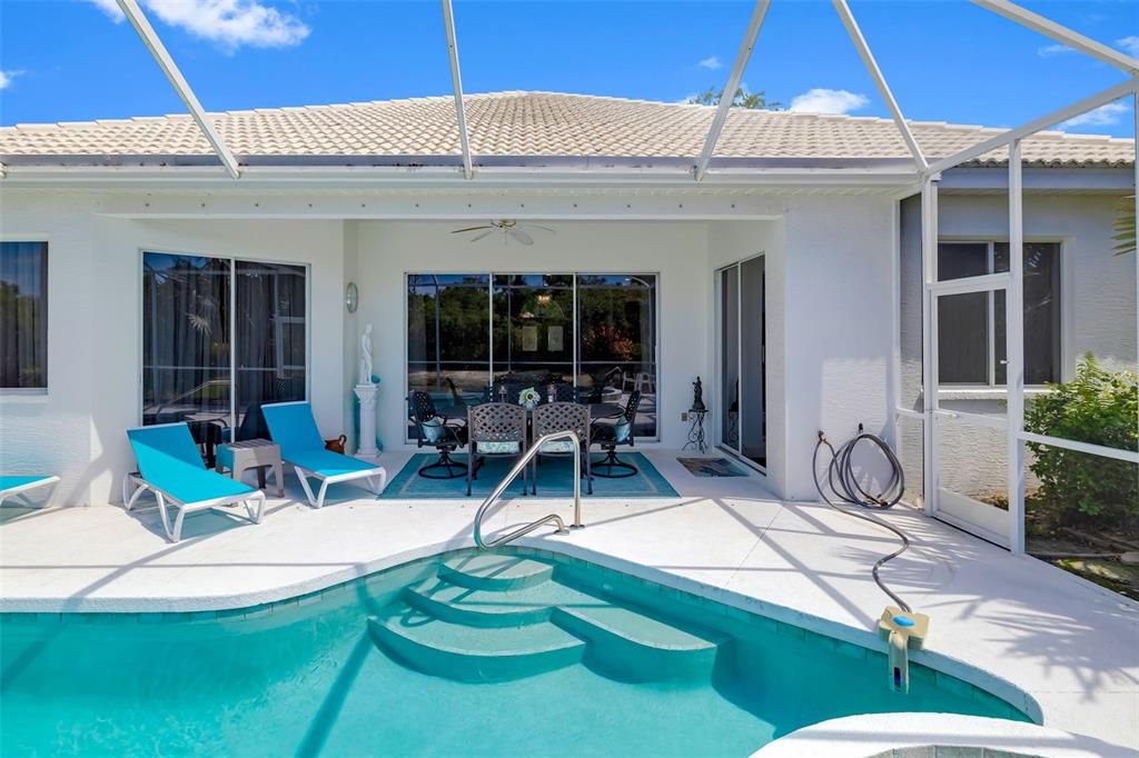 Active With Contract: $569,000 (3 beds, 2 baths, 2142 Square Feet)