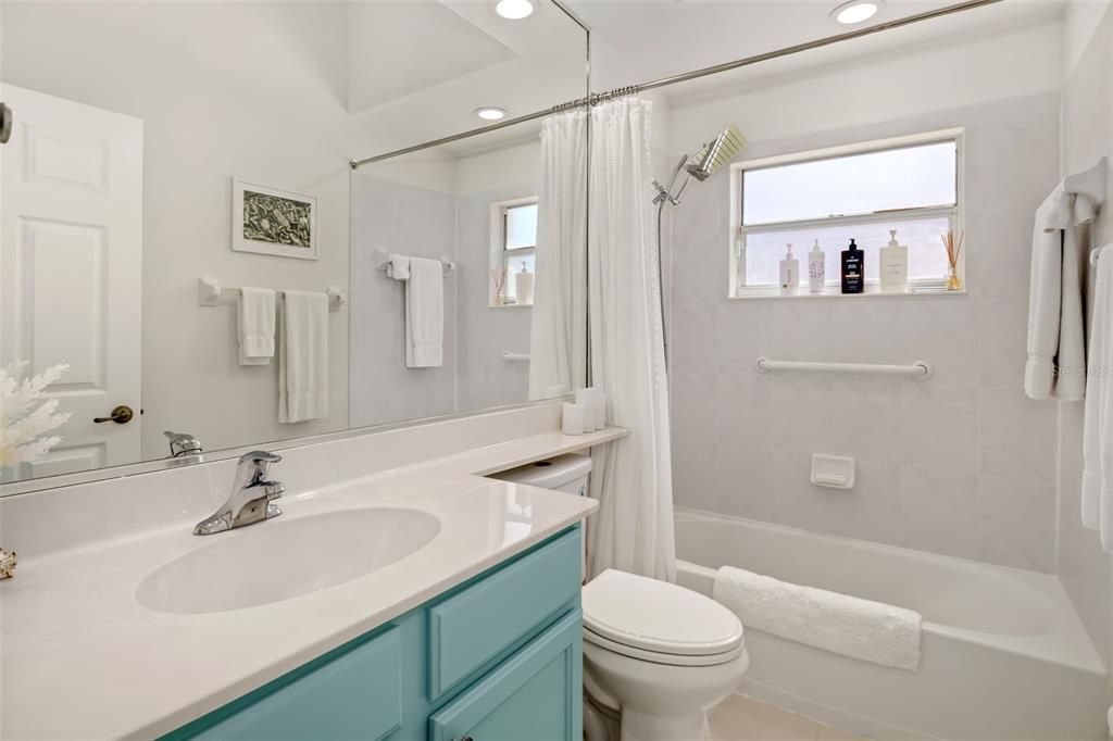 Active With Contract: $569,000 (3 beds, 2 baths, 2142 Square Feet)