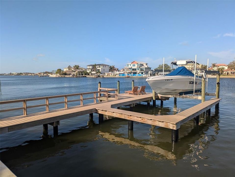 For Sale: $1,625,000 (4 beds, 3 baths, 2582 Square Feet)