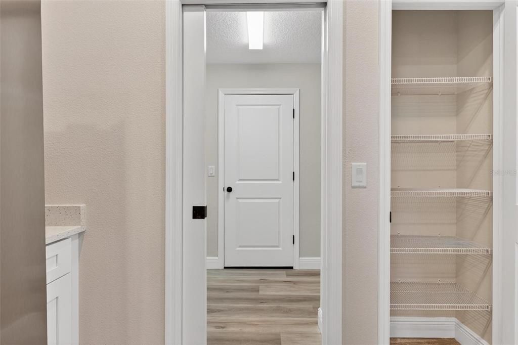 На продажу: $419,000 (4 спален, 2 ванн, 1662 Квадратных фут)