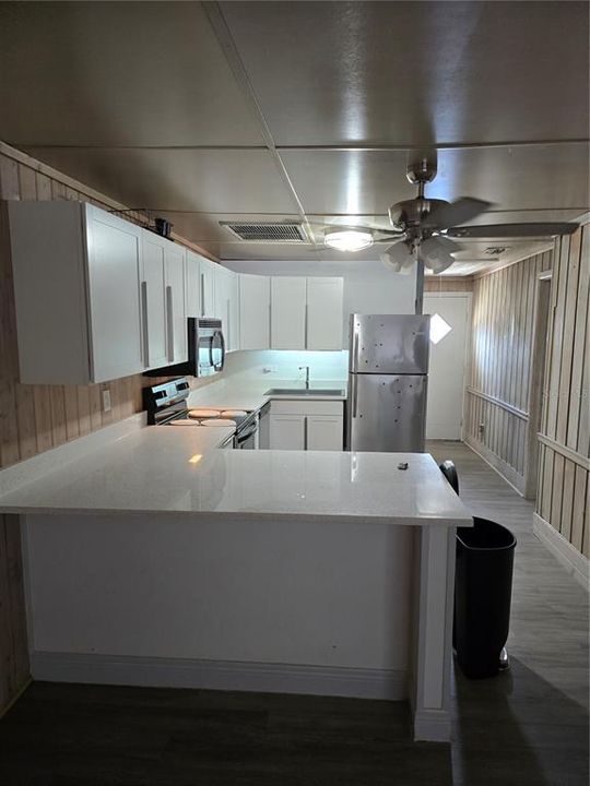 В аренду: $1,600 (2 спален, 1 ванн, 720 Квадратных фут)