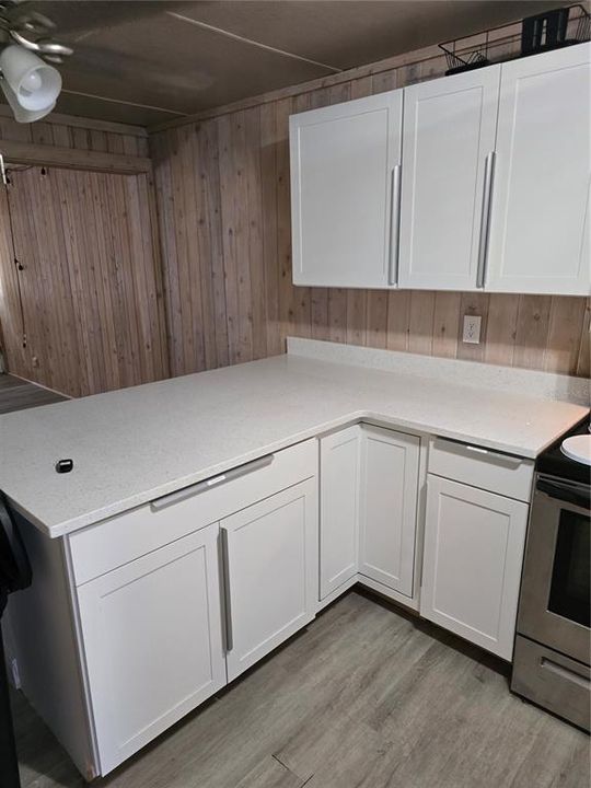 В аренду: $1,600 (2 спален, 1 ванн, 720 Квадратных фут)
